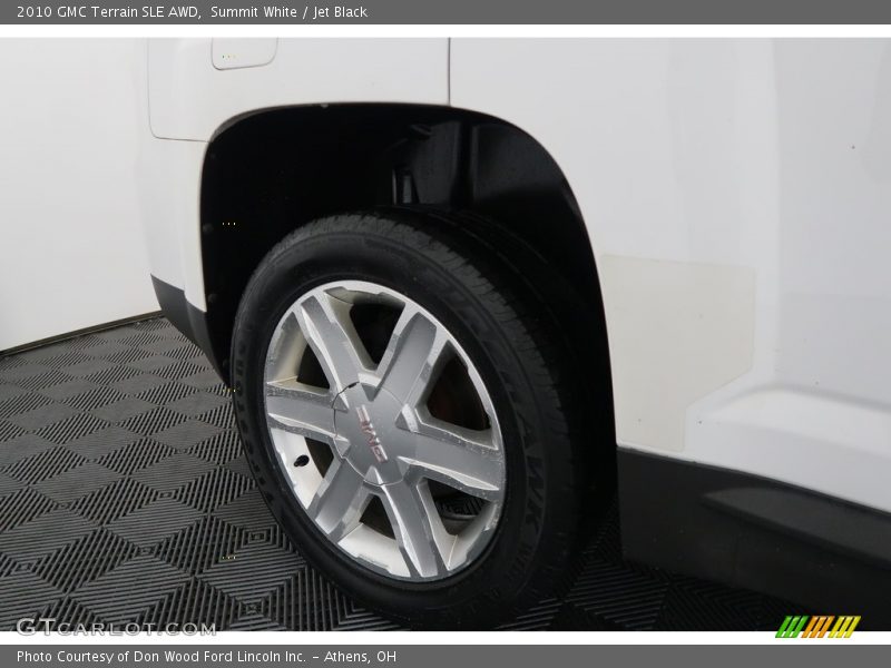 Summit White / Jet Black 2010 GMC Terrain SLE AWD