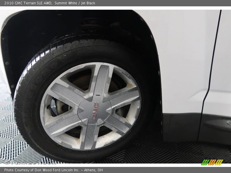 Summit White / Jet Black 2010 GMC Terrain SLE AWD