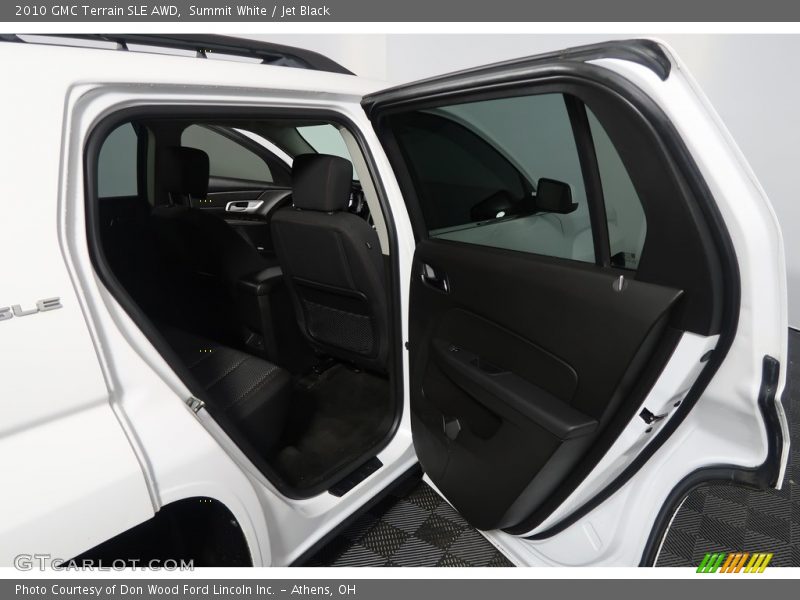 Summit White / Jet Black 2010 GMC Terrain SLE AWD