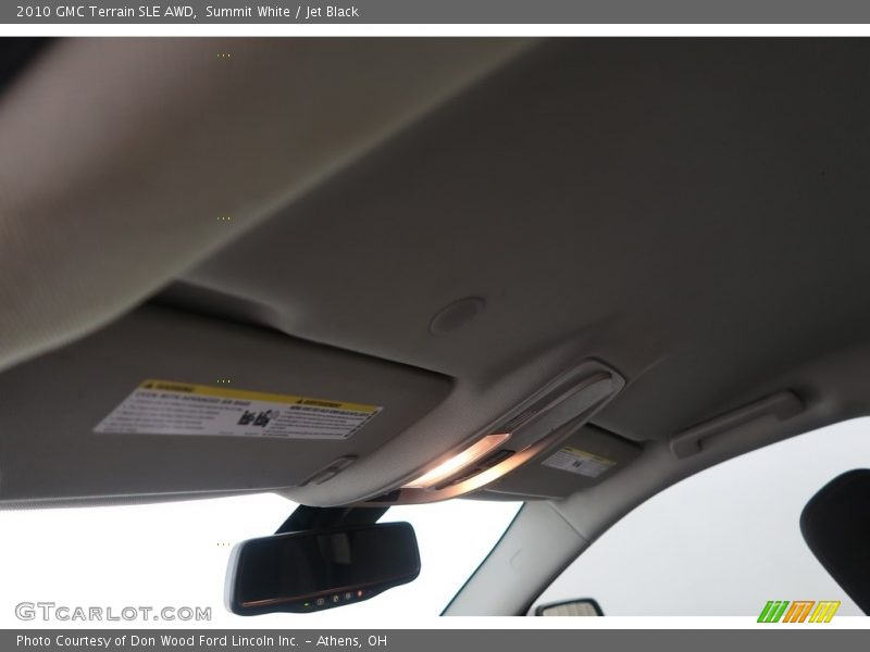Summit White / Jet Black 2010 GMC Terrain SLE AWD