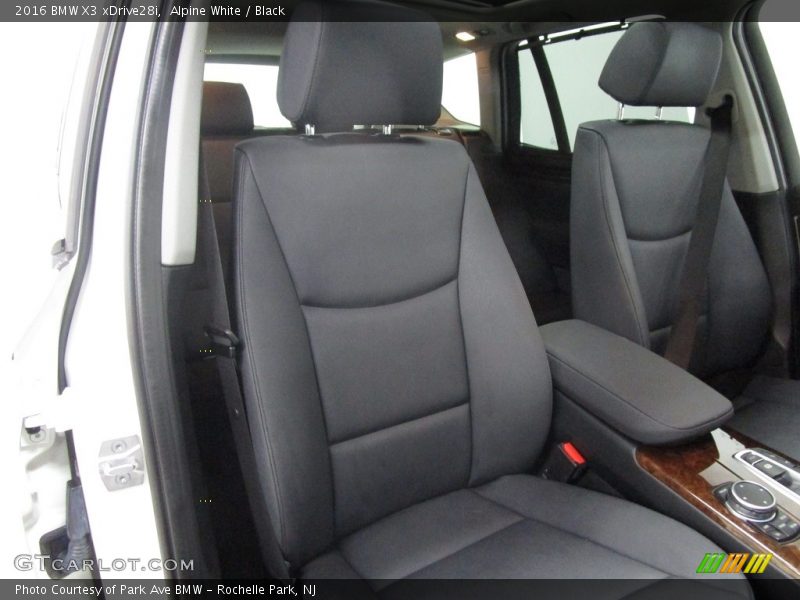 Alpine White / Black 2016 BMW X3 xDrive28i