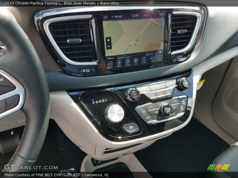 Billet Silver Metallic / Black/Alloy 2019 Chrysler Pacifica Touring L