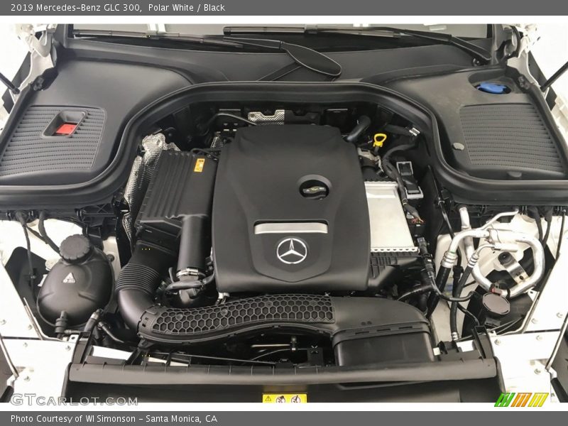 Polar White / Black 2019 Mercedes-Benz GLC 300