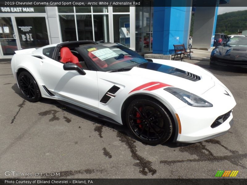 Arctic White / Adrenaline Red 2019 Chevrolet Corvette Grand Sport Coupe