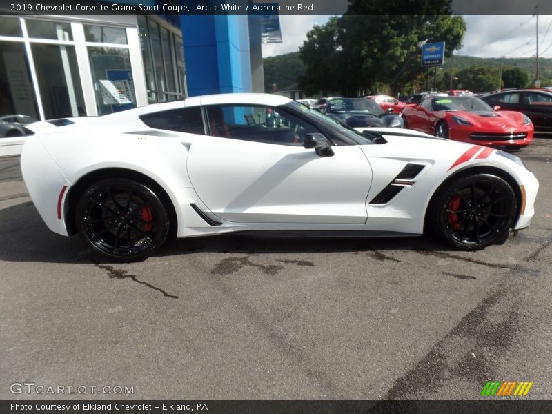 Arctic White / Adrenaline Red 2019 Chevrolet Corvette Grand Sport Coupe
