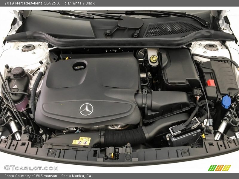 Polar White / Black 2019 Mercedes-Benz GLA 250