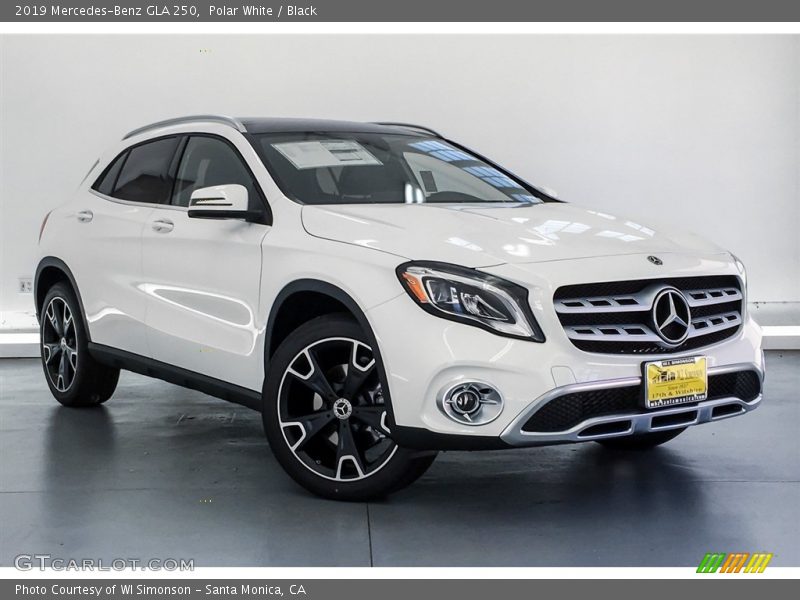 Polar White / Black 2019 Mercedes-Benz GLA 250