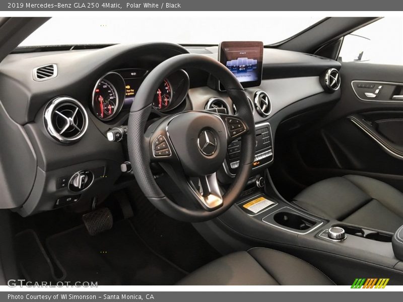 Polar White / Black 2019 Mercedes-Benz GLA 250 4Matic