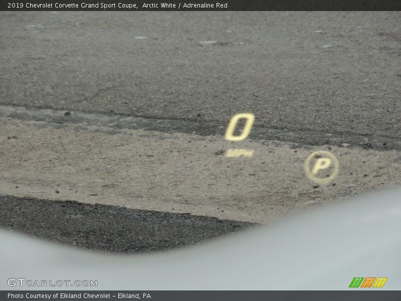 Arctic White / Adrenaline Red 2019 Chevrolet Corvette Grand Sport Coupe