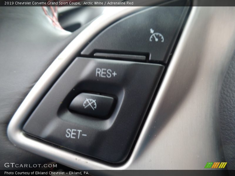 Arctic White / Adrenaline Red 2019 Chevrolet Corvette Grand Sport Coupe