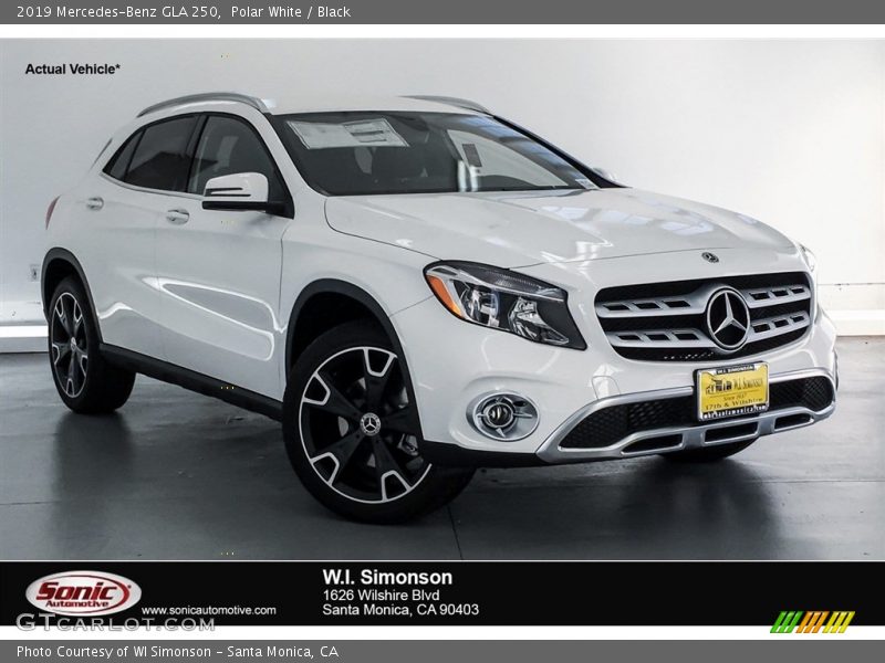 Polar White / Black 2019 Mercedes-Benz GLA 250
