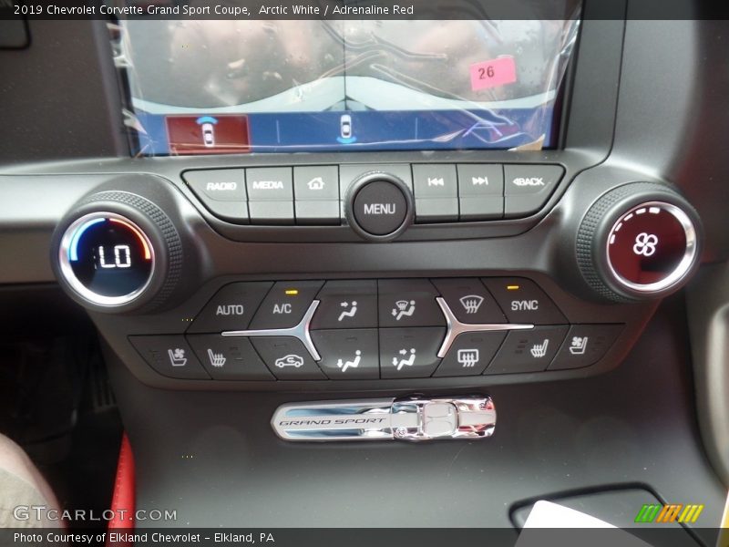 Arctic White / Adrenaline Red 2019 Chevrolet Corvette Grand Sport Coupe
