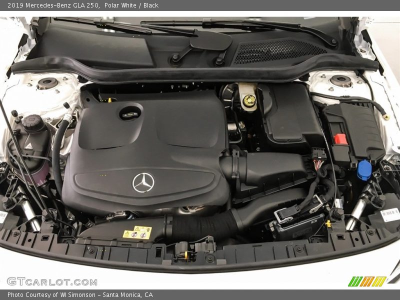 Polar White / Black 2019 Mercedes-Benz GLA 250