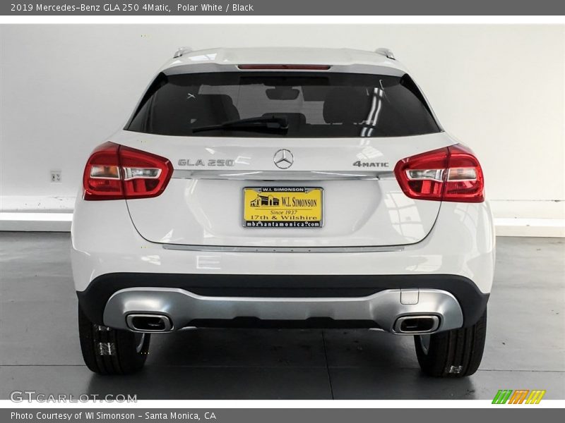 Polar White / Black 2019 Mercedes-Benz GLA 250 4Matic