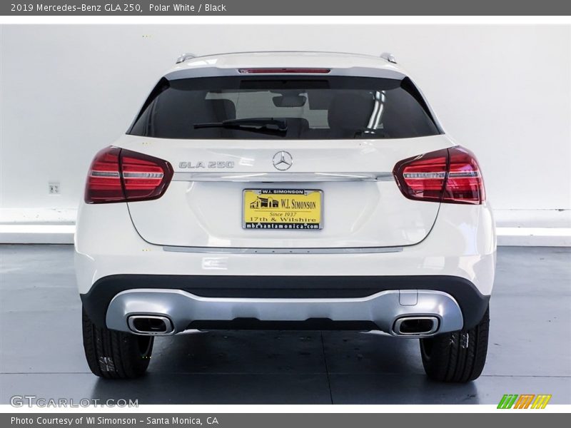 Polar White / Black 2019 Mercedes-Benz GLA 250