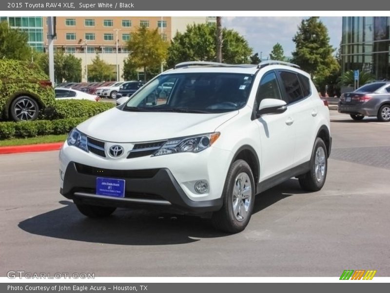 Super White / Black 2015 Toyota RAV4 XLE