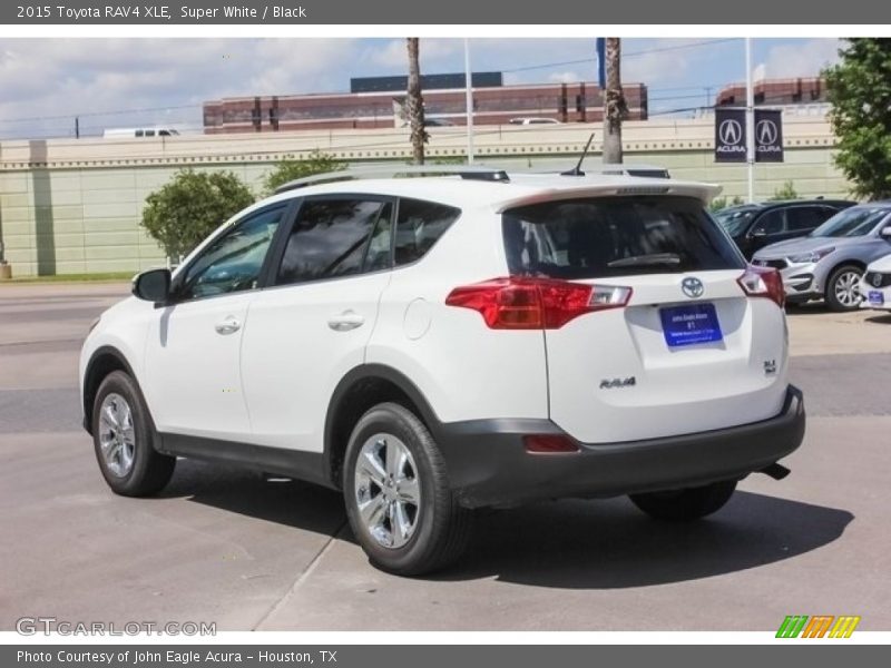 Super White / Black 2015 Toyota RAV4 XLE