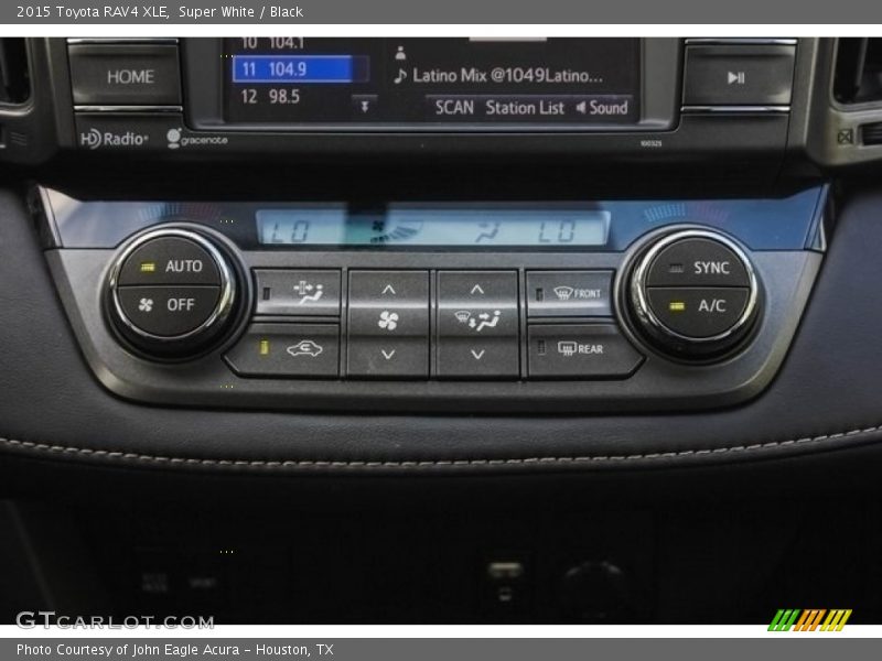 Super White / Black 2015 Toyota RAV4 XLE