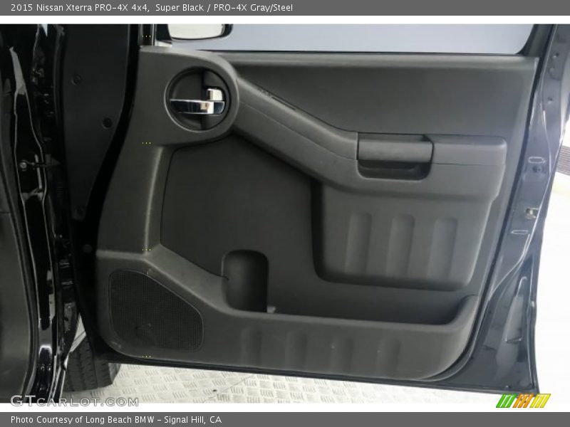 Super Black / PRO-4X Gray/Steel 2015 Nissan Xterra PRO-4X 4x4