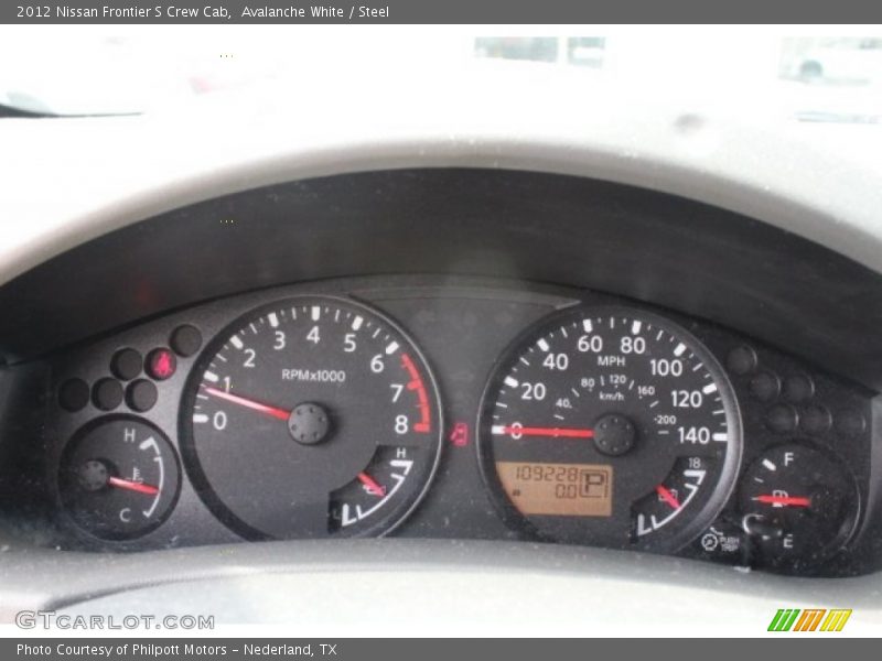 Avalanche White / Steel 2012 Nissan Frontier S Crew Cab