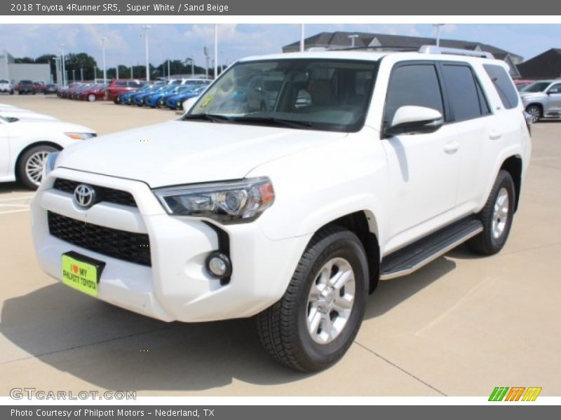 Super White / Sand Beige 2018 Toyota 4Runner SR5