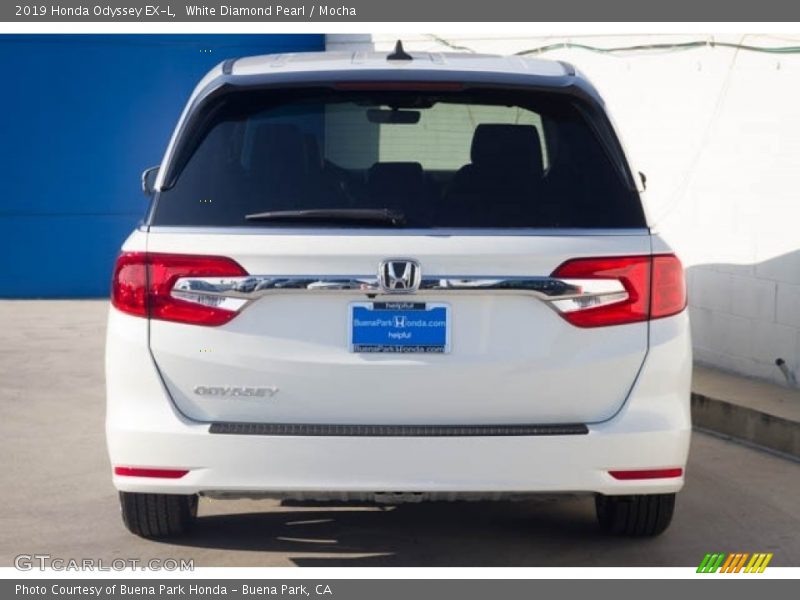 White Diamond Pearl / Mocha 2019 Honda Odyssey EX-L