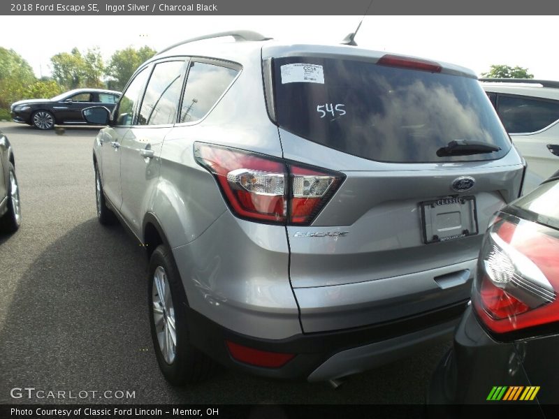Ingot Silver / Charcoal Black 2018 Ford Escape SE