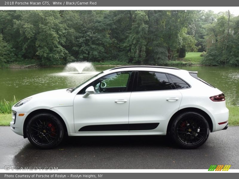 White / Black/Garnet Red 2018 Porsche Macan GTS