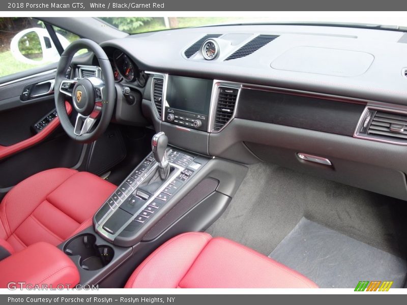 White / Black/Garnet Red 2018 Porsche Macan GTS