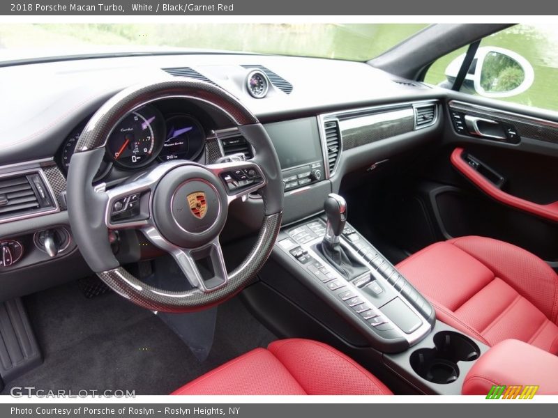 Front Seat of 2018 Macan Turbo