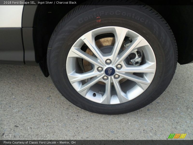 Ingot Silver / Charcoal Black 2018 Ford Escape SEL