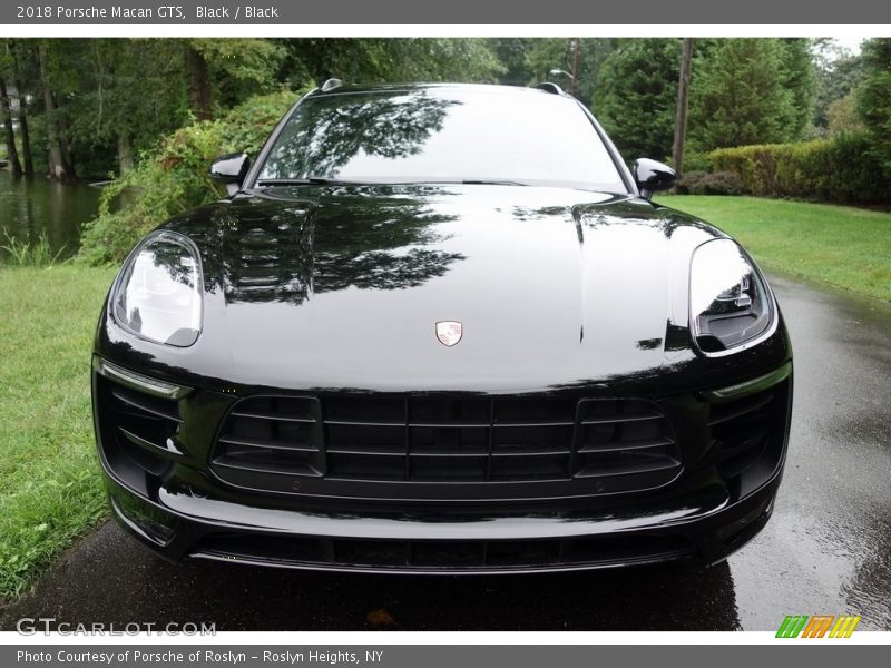 Black / Black 2018 Porsche Macan GTS