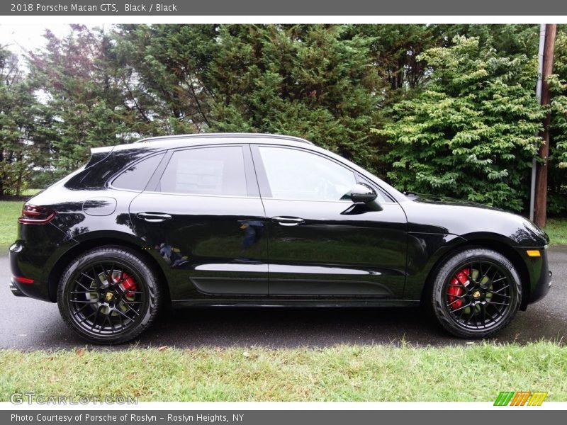 Black / Black 2018 Porsche Macan GTS