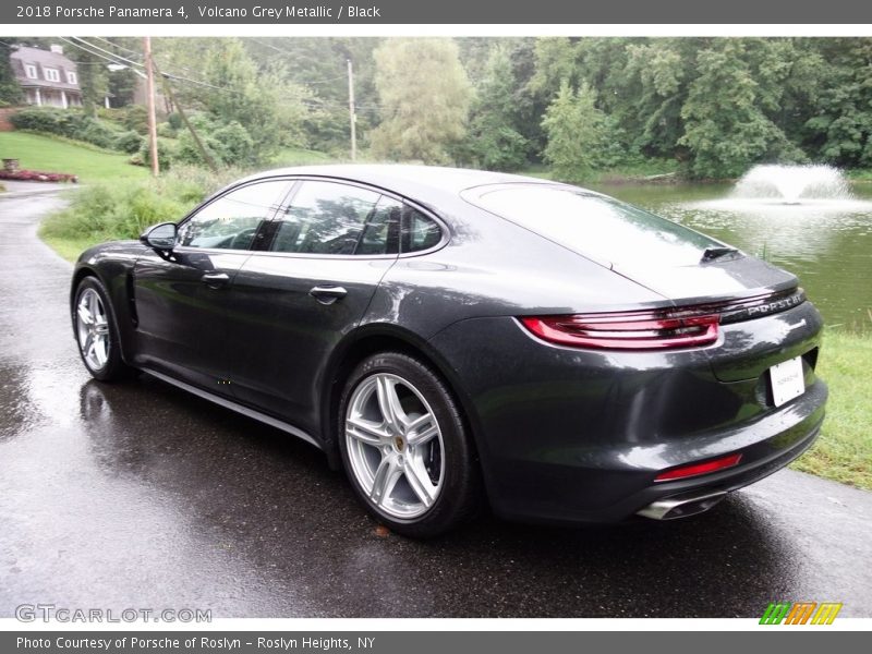 Volcano Grey Metallic / Black 2018 Porsche Panamera 4