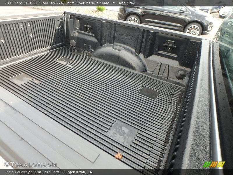 Ingot Silver Metallic / Medium Earth Gray 2015 Ford F150 XL SuperCab 4x4