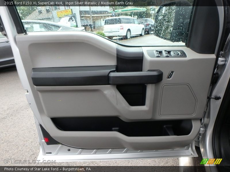 Ingot Silver Metallic / Medium Earth Gray 2015 Ford F150 XL SuperCab 4x4