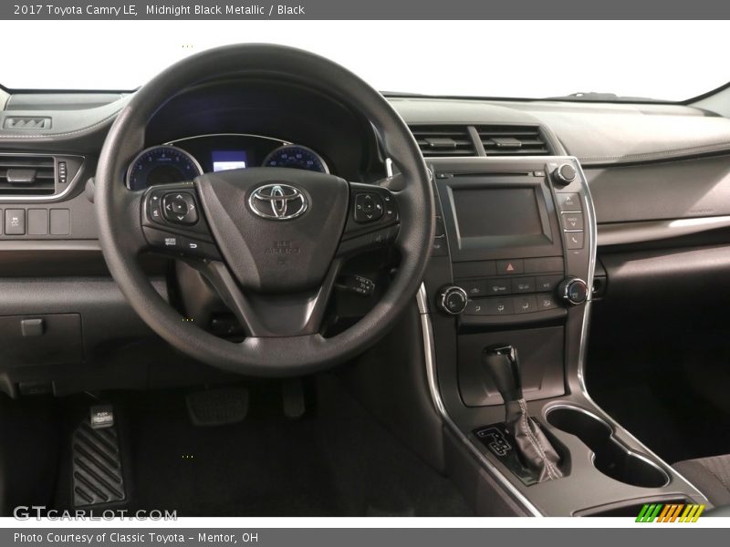 Midnight Black Metallic / Black 2017 Toyota Camry LE