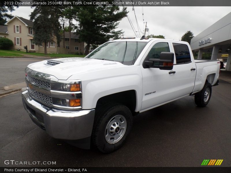 Front 3/4 View of 2019 Silverado 2500HD Work Truck Crew Cab 4WD