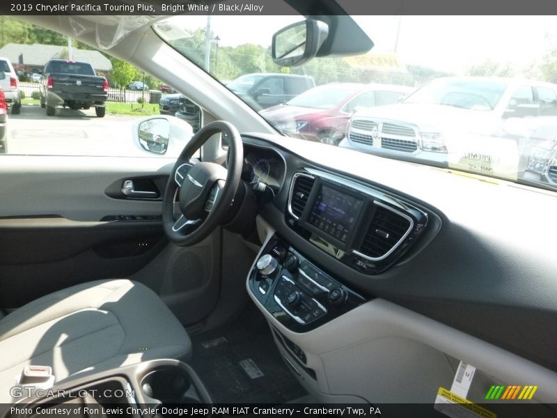 Bright White / Black/Alloy 2019 Chrysler Pacifica Touring Plus