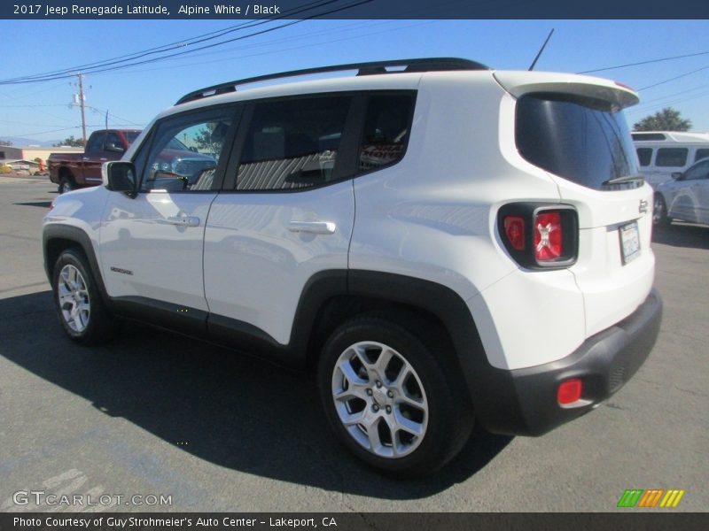 Alpine White / Black 2017 Jeep Renegade Latitude