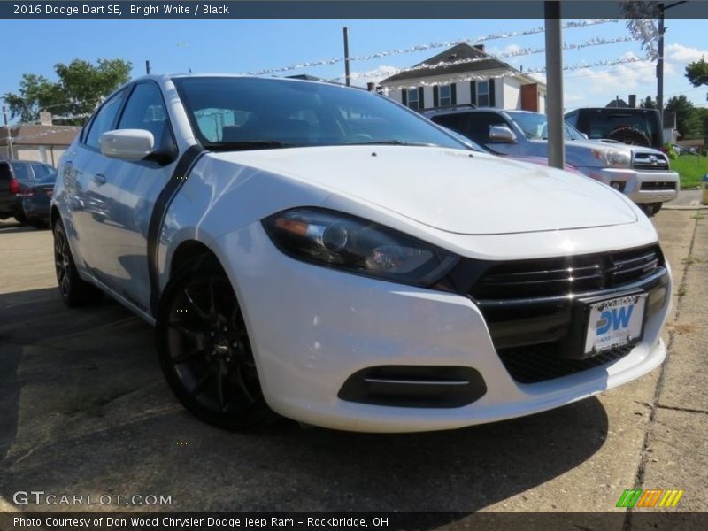 Bright White / Black 2016 Dodge Dart SE