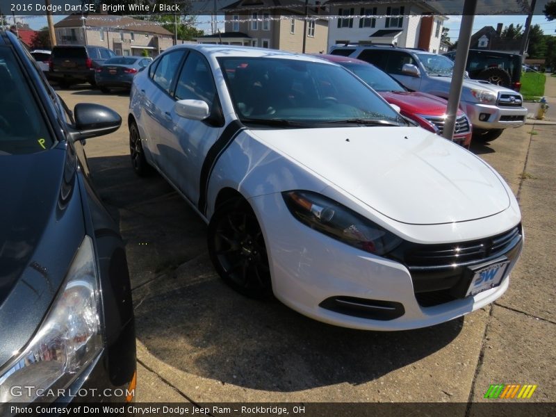Bright White / Black 2016 Dodge Dart SE