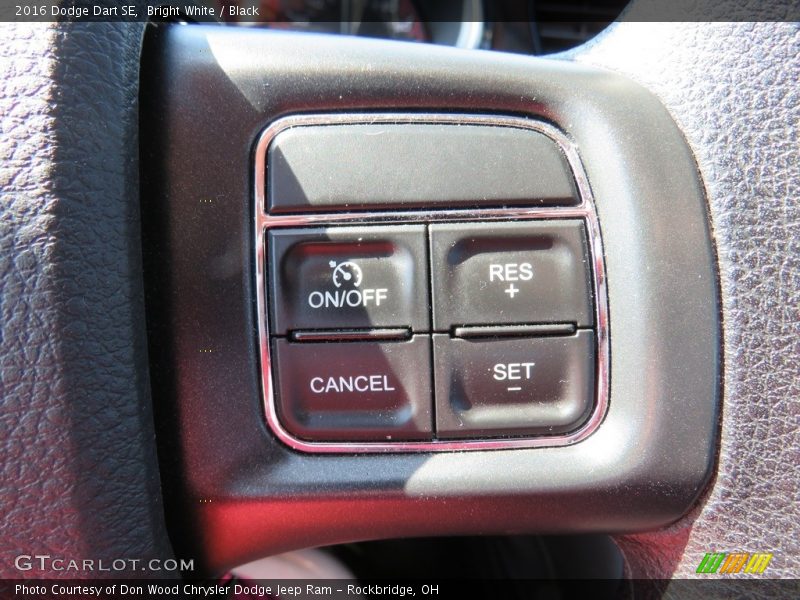 Bright White / Black 2016 Dodge Dart SE
