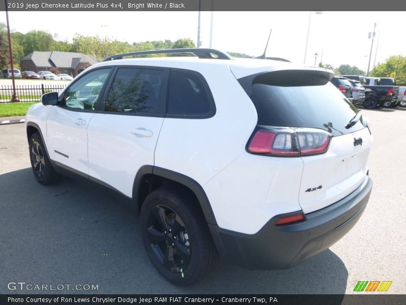 Bright White / Black 2019 Jeep Cherokee Latitude Plus 4x4