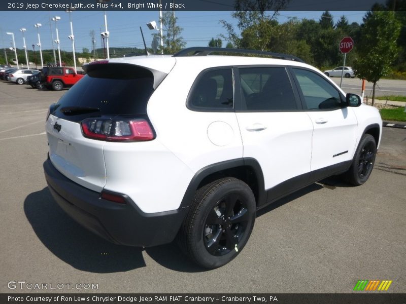 Bright White / Black 2019 Jeep Cherokee Latitude Plus 4x4