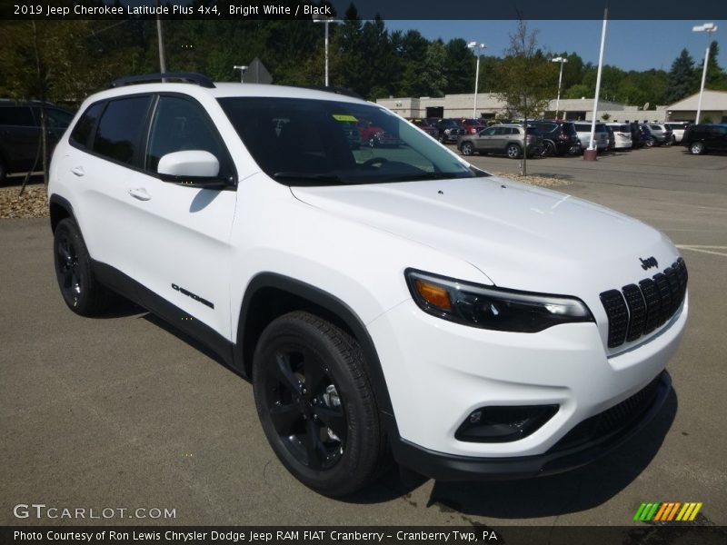 Bright White / Black 2019 Jeep Cherokee Latitude Plus 4x4
