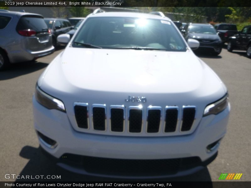 Bright White / Black/Ski Grey 2019 Jeep Cherokee Limited 4x4