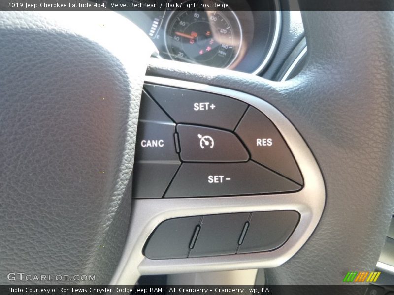 Velvet Red Pearl / Black/Light Frost Beige 2019 Jeep Cherokee Latitude 4x4