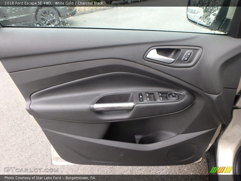 White Gold / Charcoal Black 2018 Ford Escape SE 4WD