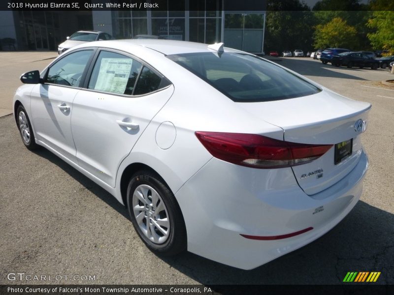 Quartz White Pearl / Black 2018 Hyundai Elantra SE